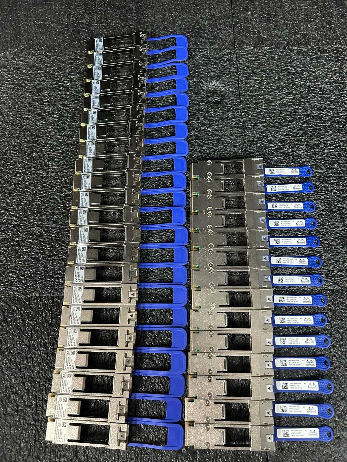 Mellanox MAM1Q00A-QSA QSFP to SFP+ Adapter 40GbE to 10GbE