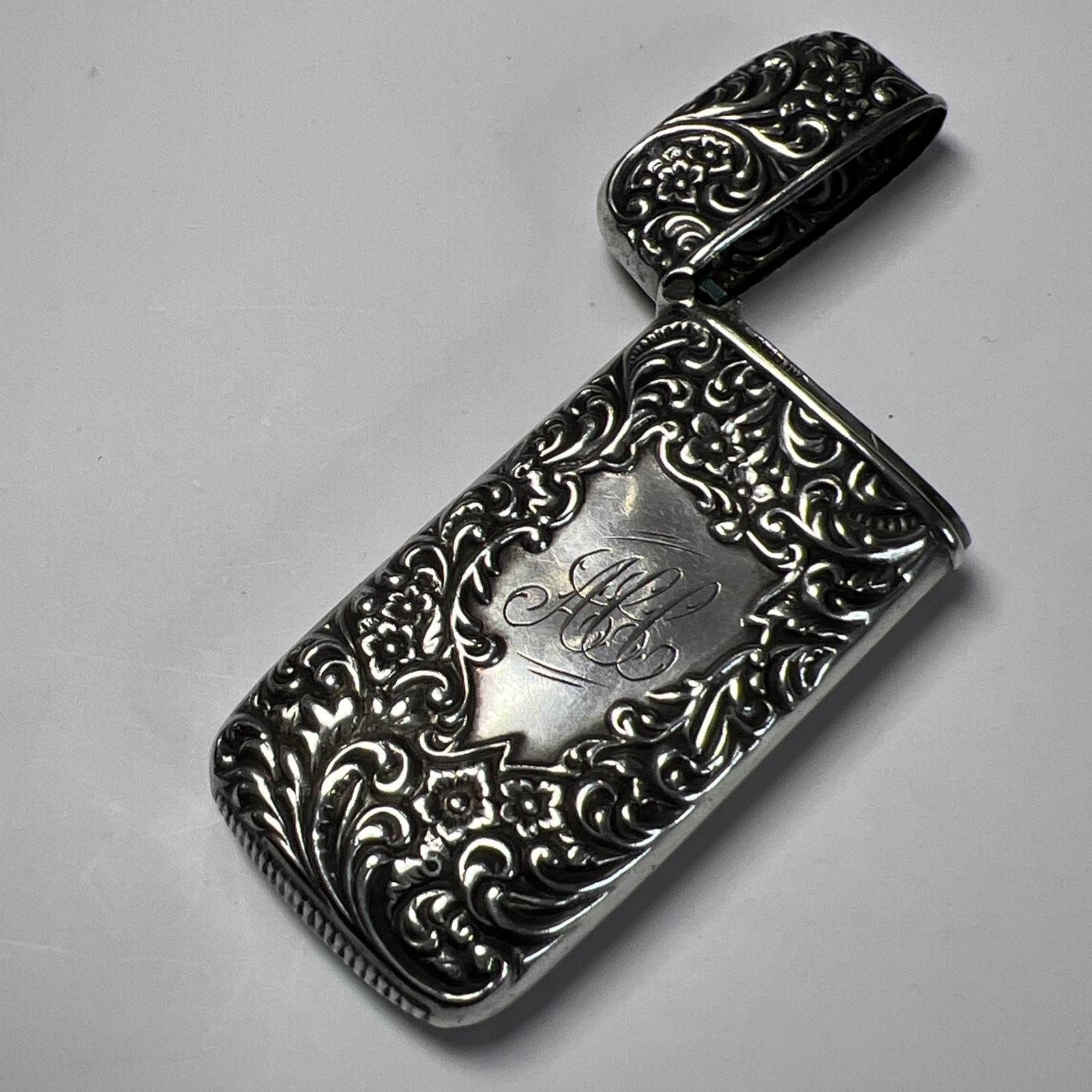 Antique Sterling Silver Ornate Floral Motif Match Safe Vesta Case HAS MONO