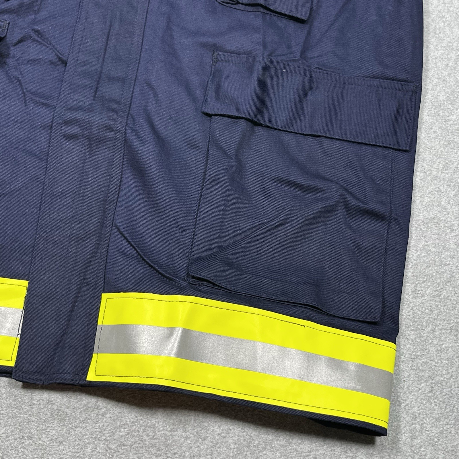 Fyrban FR Lakeland Jacket Coat Men Large Firefighter Rescue Safety Reflector