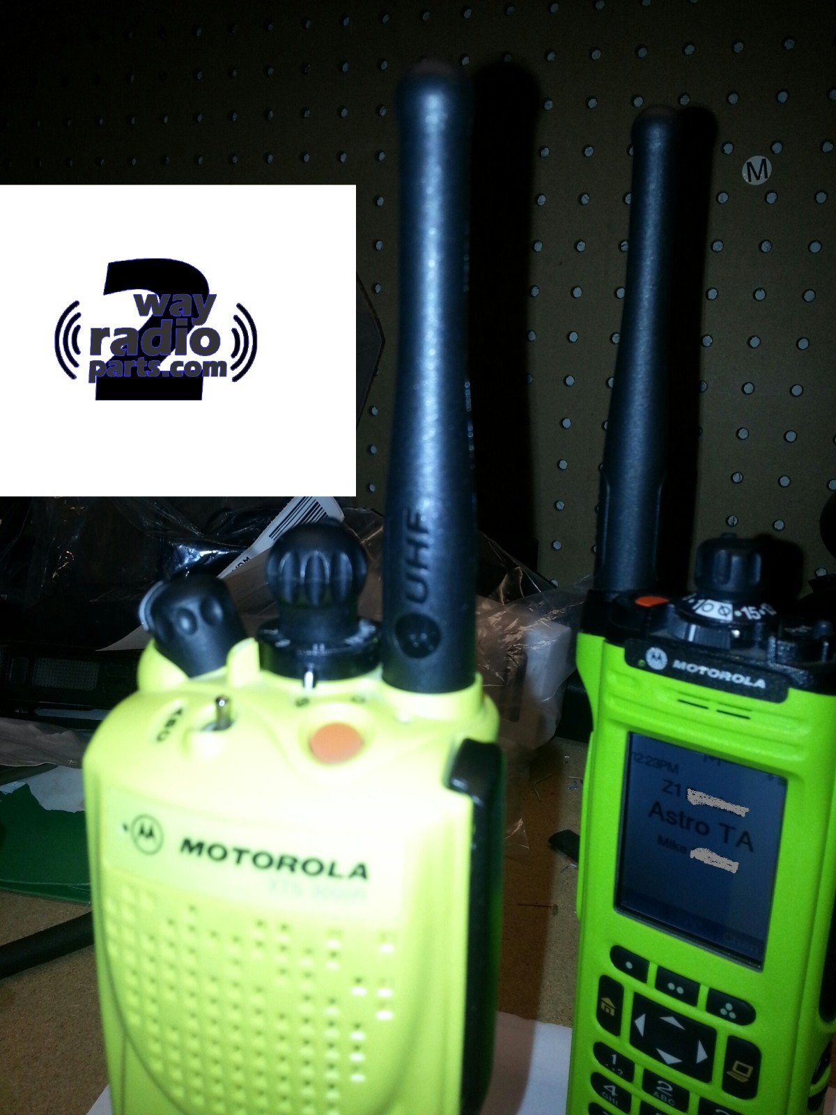 AWESOME! New Motorola Stubby Antenna UHF + GPS (XTS3000 XTS5000 APX6000 XTS2500)