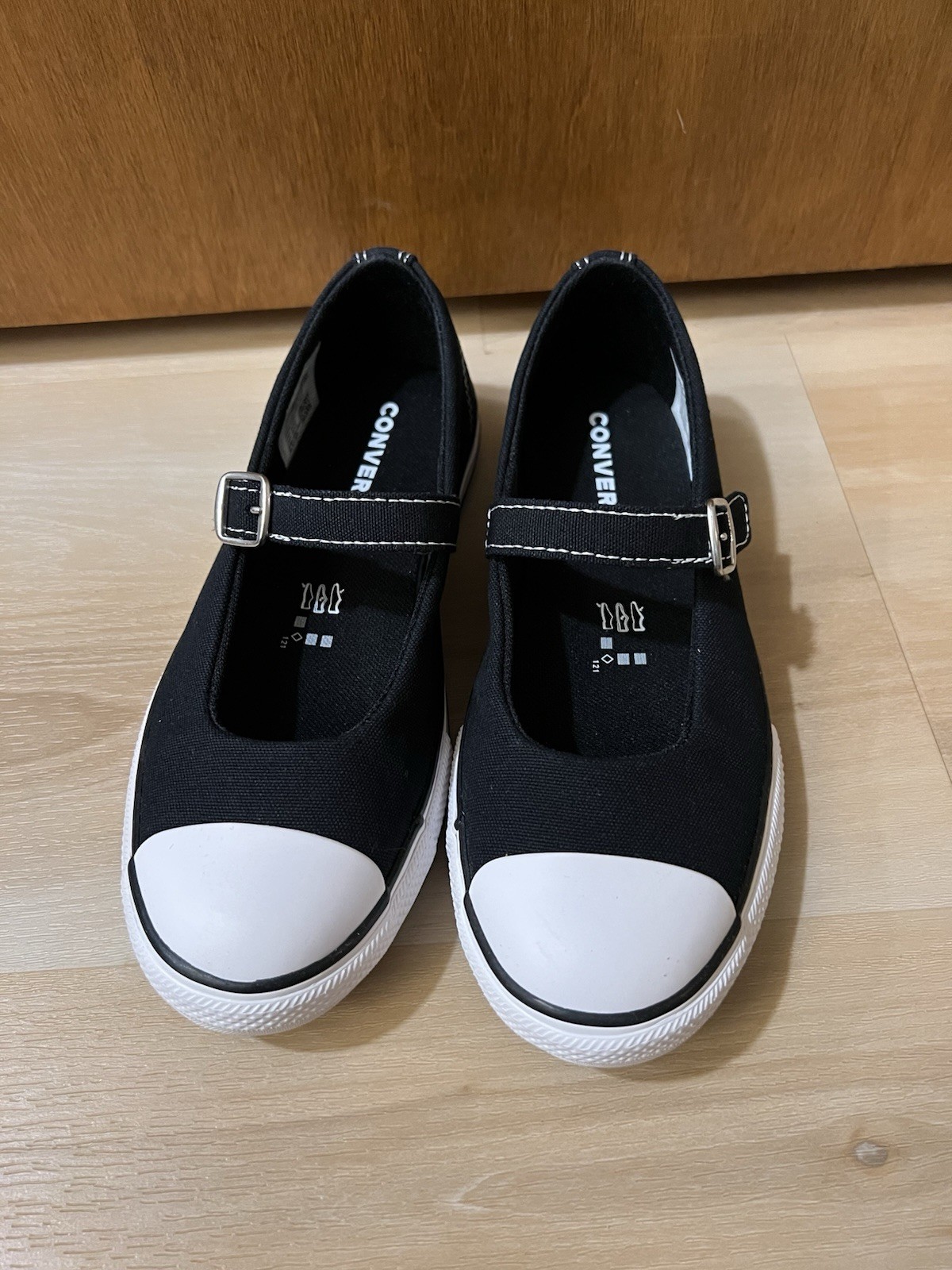 Converse Chuck Taylor All Star Youth Size 2 Black Dainty Mary Janes NEW In Box