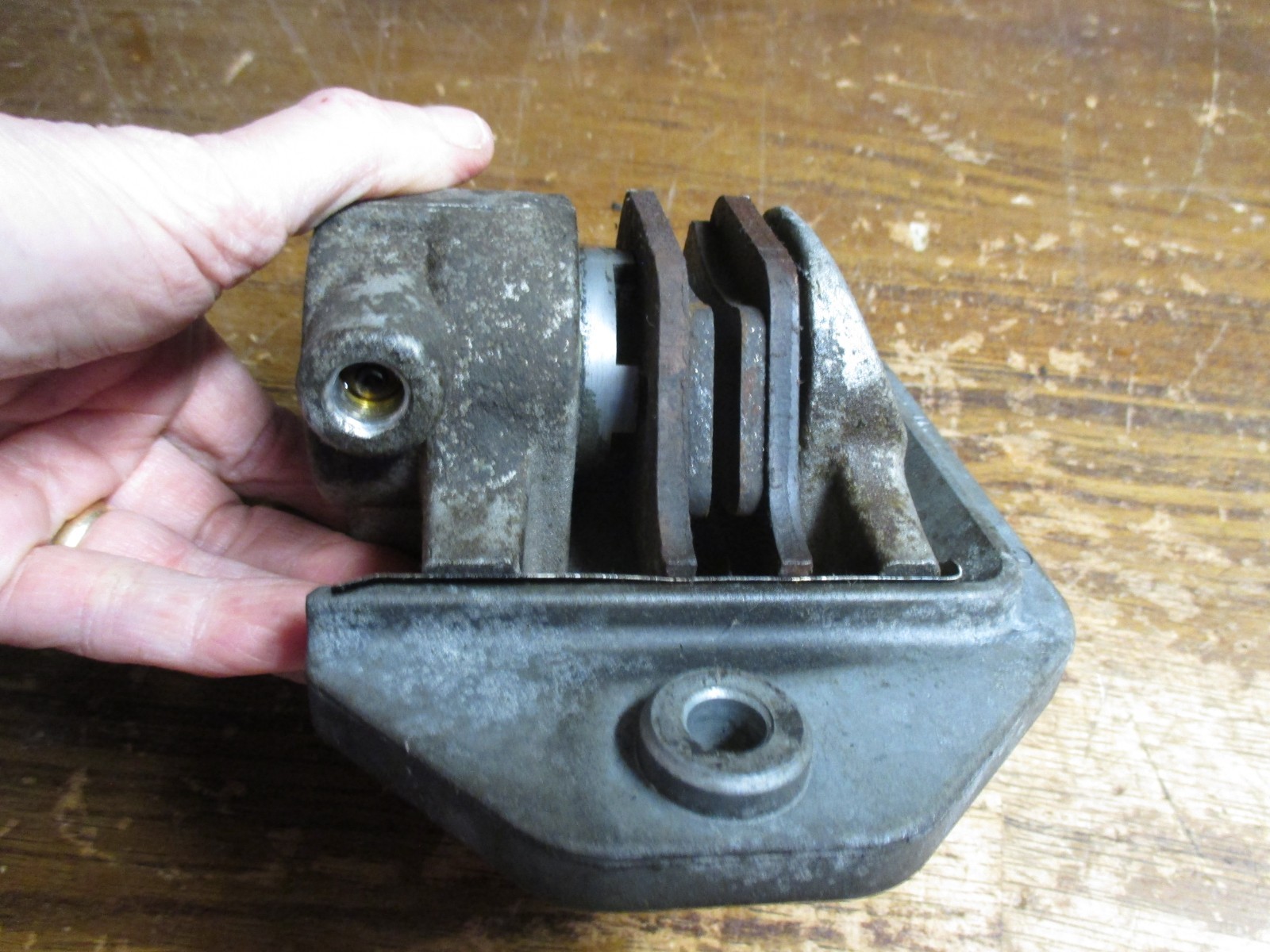 99 Polaris Indy Sport Touring 440 F/C Snowmobile Brake Caliper Assembly 1910284