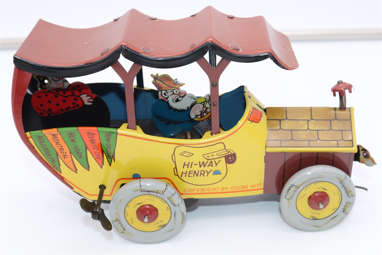 MTH HI-WAY HENRY WIND UP TIN CAR in ORIGINAL BOX - of 500 L