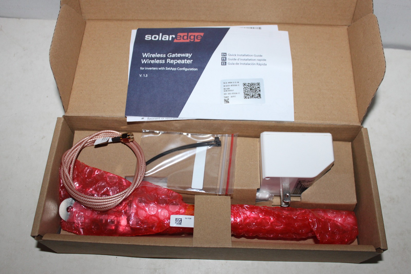 SolarEdge SE-WFGW-B-S1-NA Wireless Gateway & Antenna Kit - NEW IN BOX