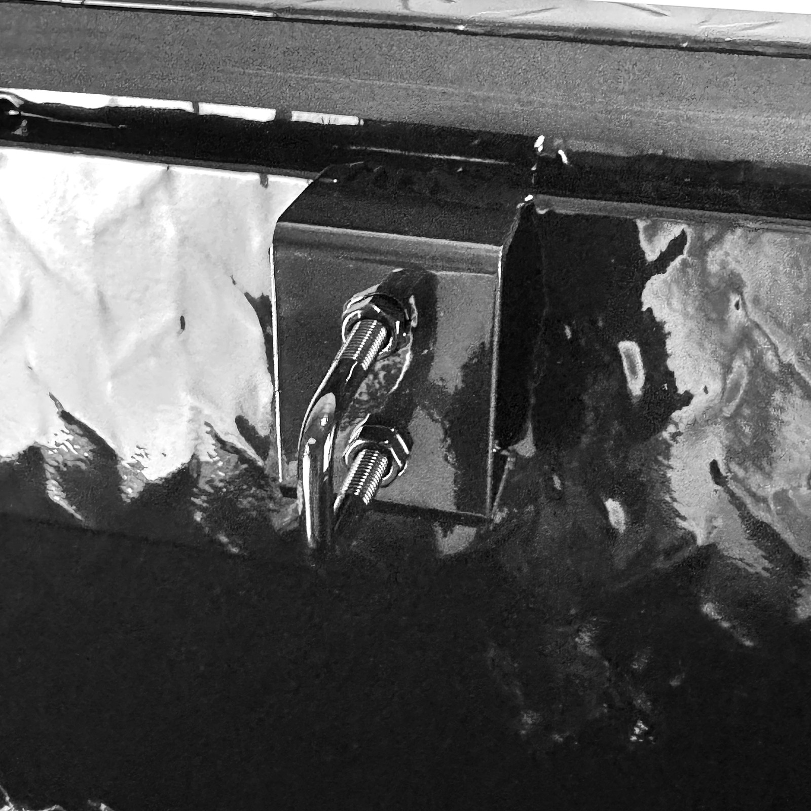 Black 39"x13"x10" Aluminum Truck Bed Tool Box Diamond Plate Trailer ToolBox