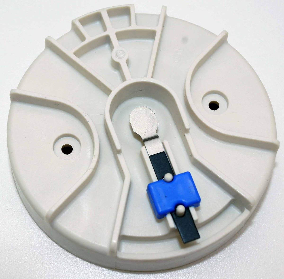 Genuine OEM ACDelco D465 GM 10452457 Distributor Rotor Chevy GM Olds Pont