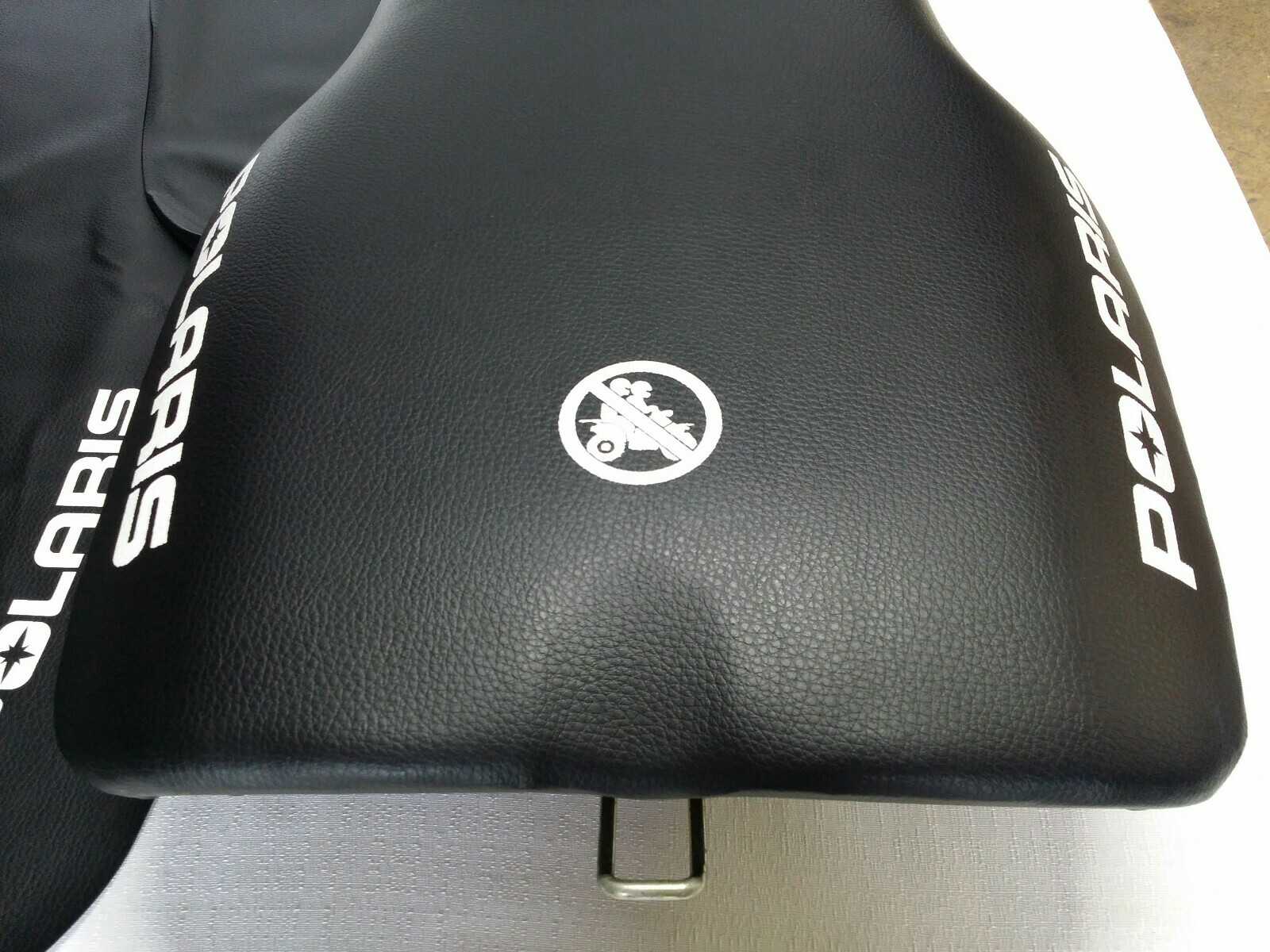 POLARIS SPORTSMAN ATV 4X4 400-500-600-700-800 2005-2014 SEAT COVER (P*-11)