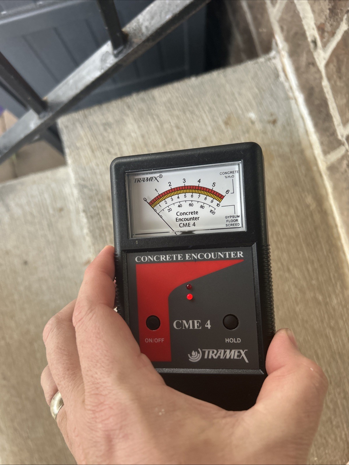 Tramex CME4 Concrete Encounter Moisture Meter with Pouch