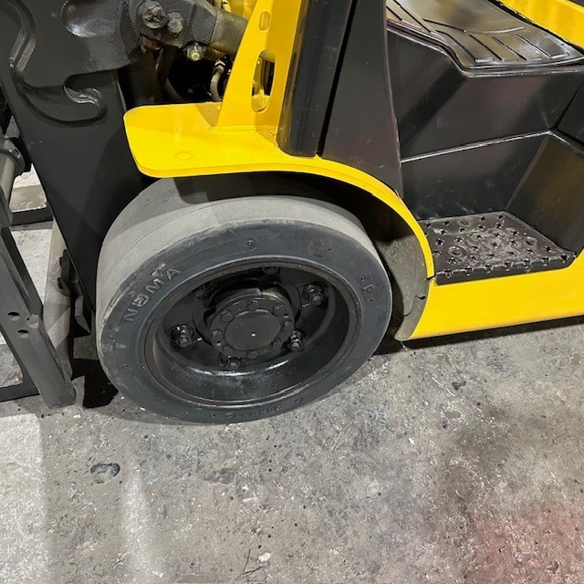 2019 Yale GLC060VX 6000lb Used Forklift Sideshift Triple Mast 5371 Hours