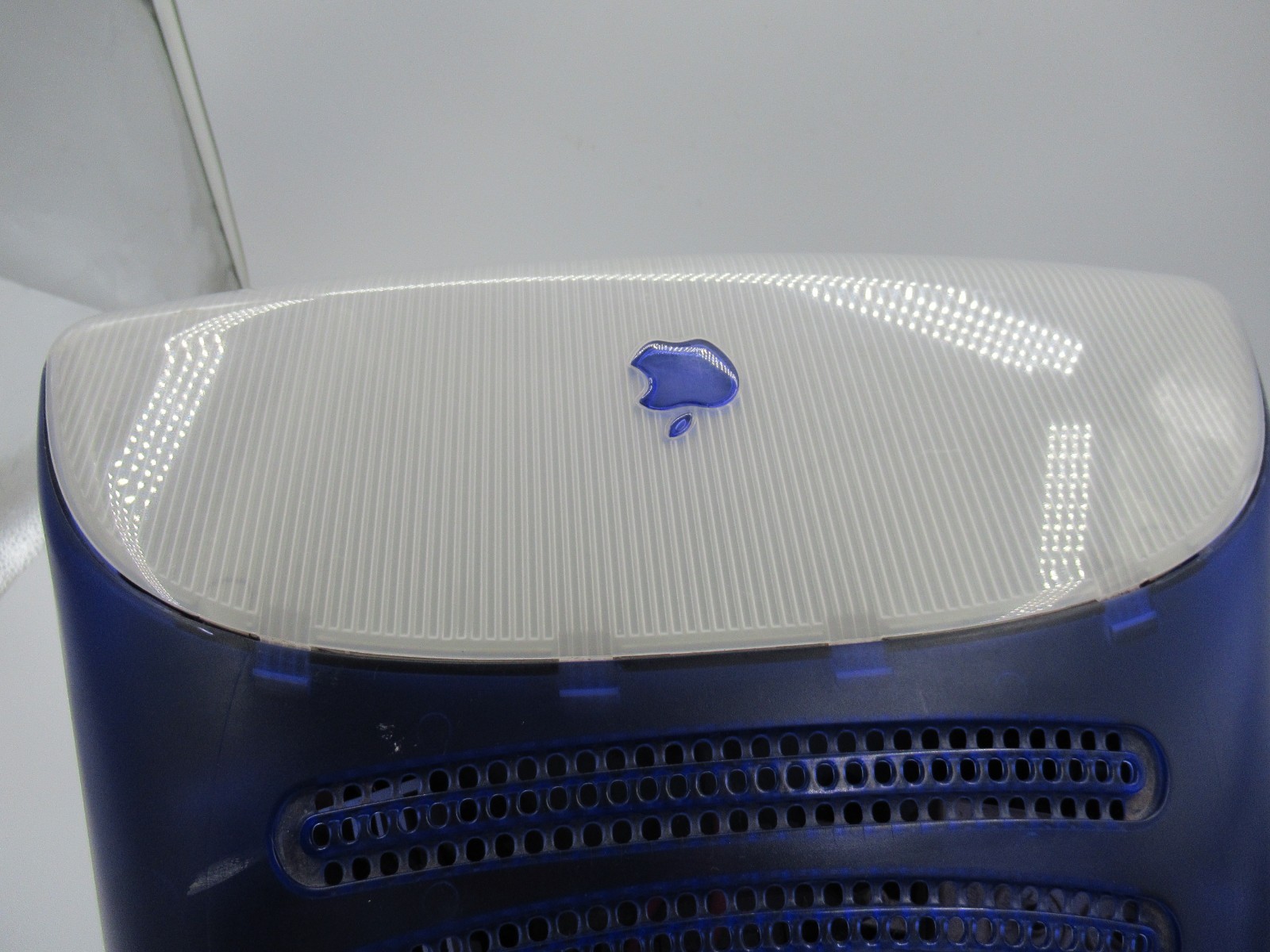 1999 Apple G3 266 MHz Working "Look"