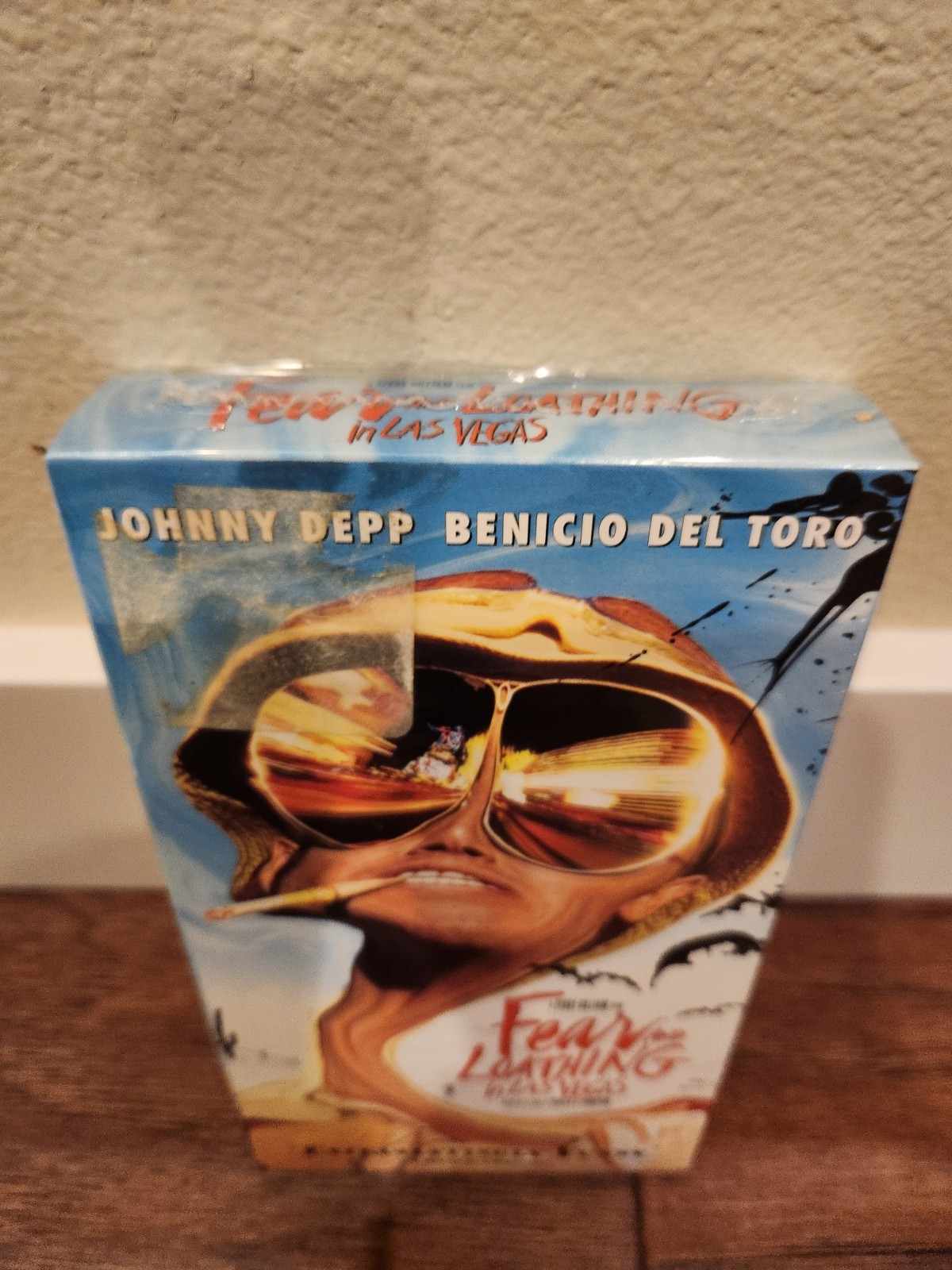 Fear and Loathing in Las Vegas VHS 1998 Terry Gilliam Johnny Depp Brand New Read