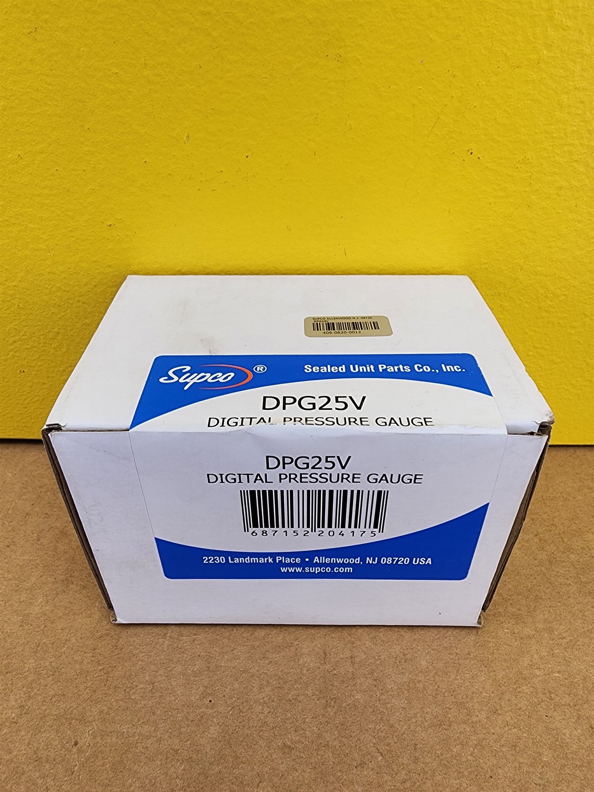 NEW Supco DPG25V Digital Pressure Gauge, 1/8" NPT Female Connection