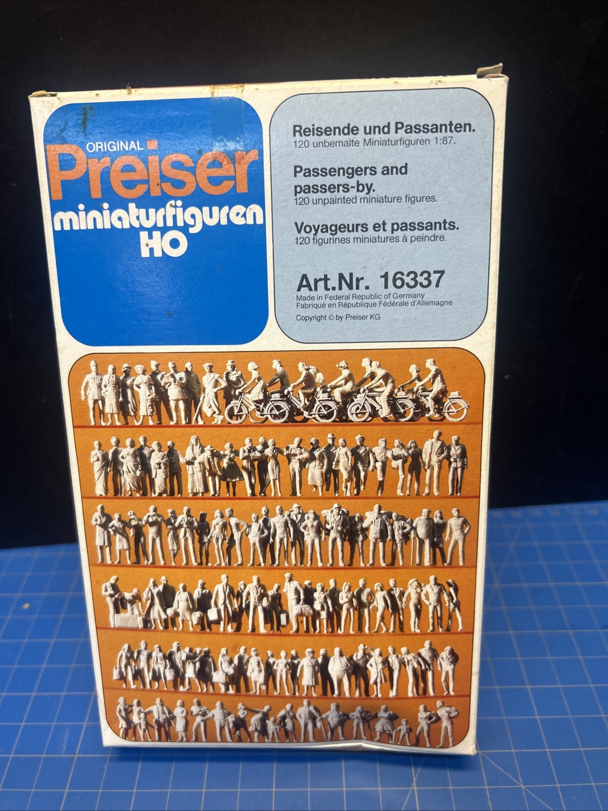 Preiser 120 Unpainted Seated Persons, #16337 Vintage new in box HO 1:87 scale