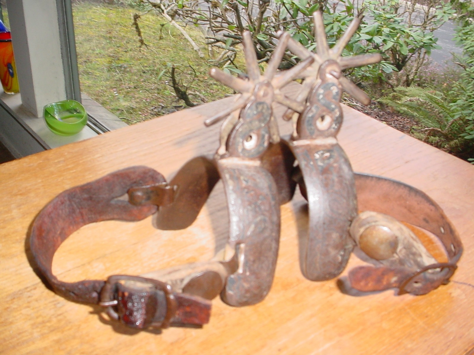 OLD 19TH CENTURY ANTIQUE MEXICAN WORKING COWBOY SPURS 3 INCH ROWELLS