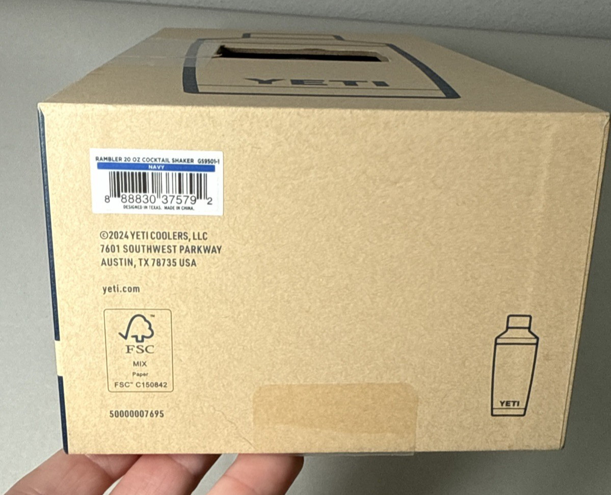 Yeti Rambler 20 oz Cocktail Shaker - Navy - NEW in Box w/ Paperwork