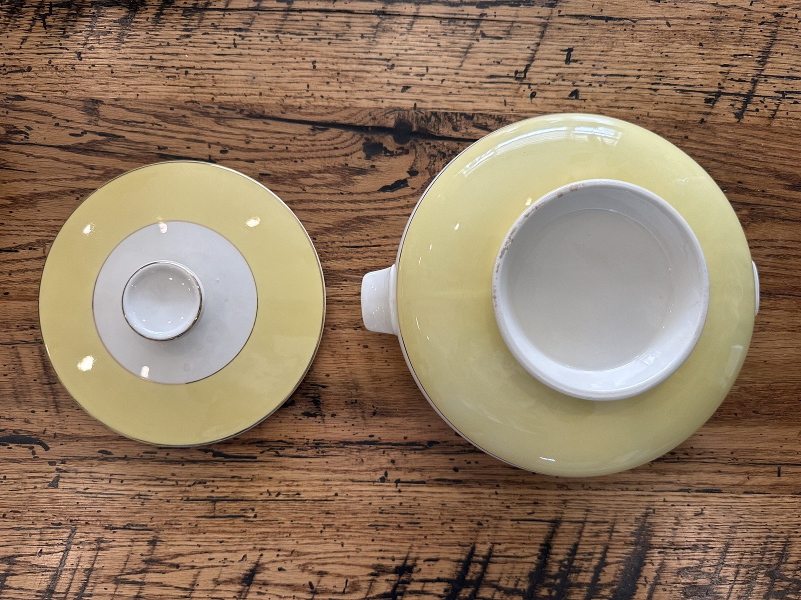Vtg century autumn gold Wheat, Ohio covered casserole dish, vegetable pot W/Lid