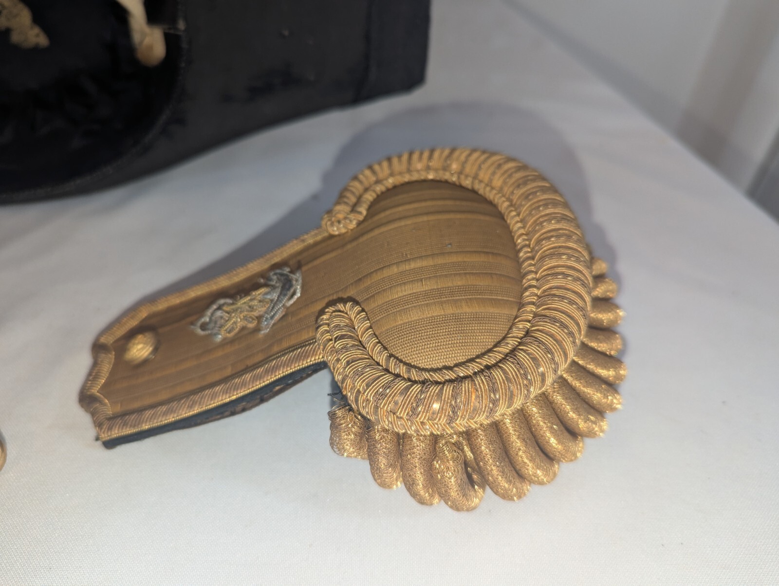 19th Cent. US Navy Officers Hat w/ Epaulettes & Belt in Tin Case Original!