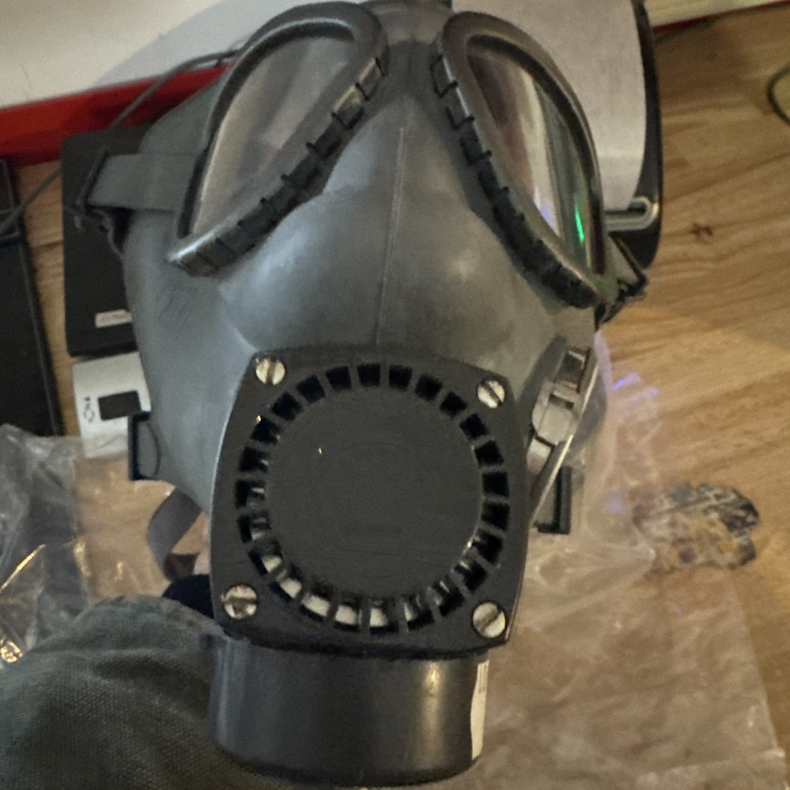 Finland Gas Mask New/Old Stock Clear Insert NATO 40mm Filter NBC Nuke Army Surpl