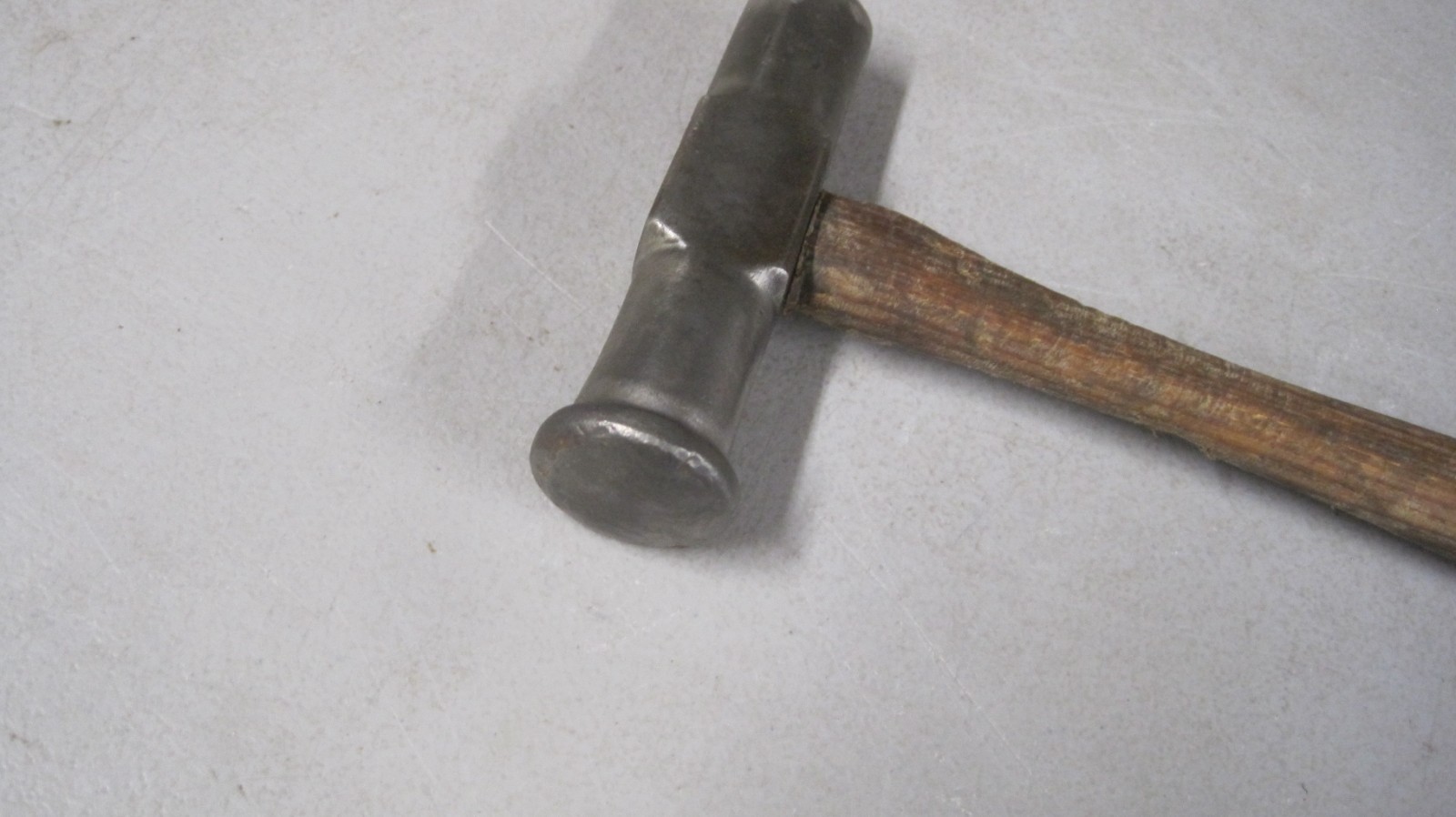 VINTAGE BLACKSMITH FORMING HAMMER