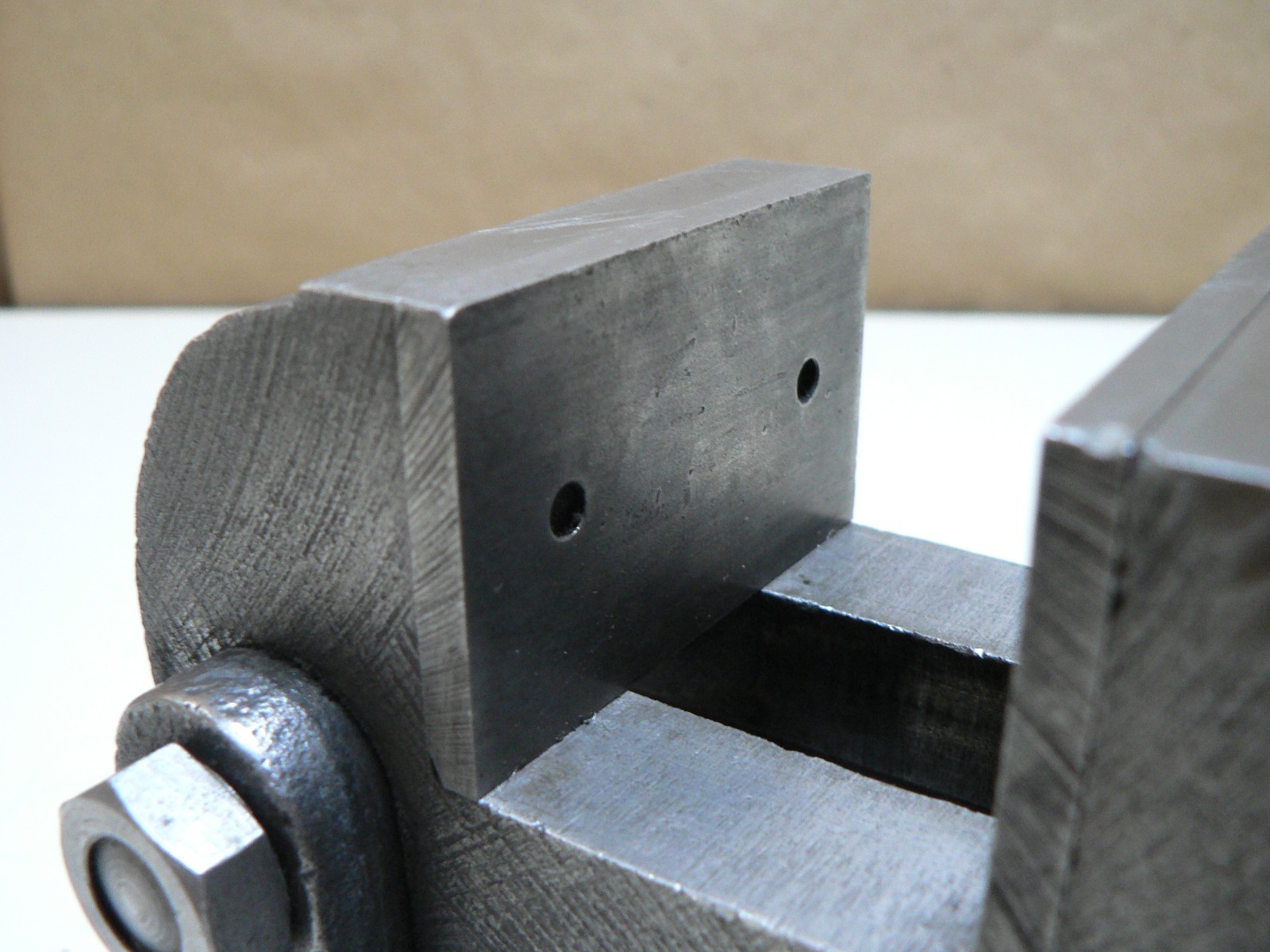 Palmgren No.000 Tilting Vise with Swivel Base 2-1/2" Jaws Opens 2-1/2"