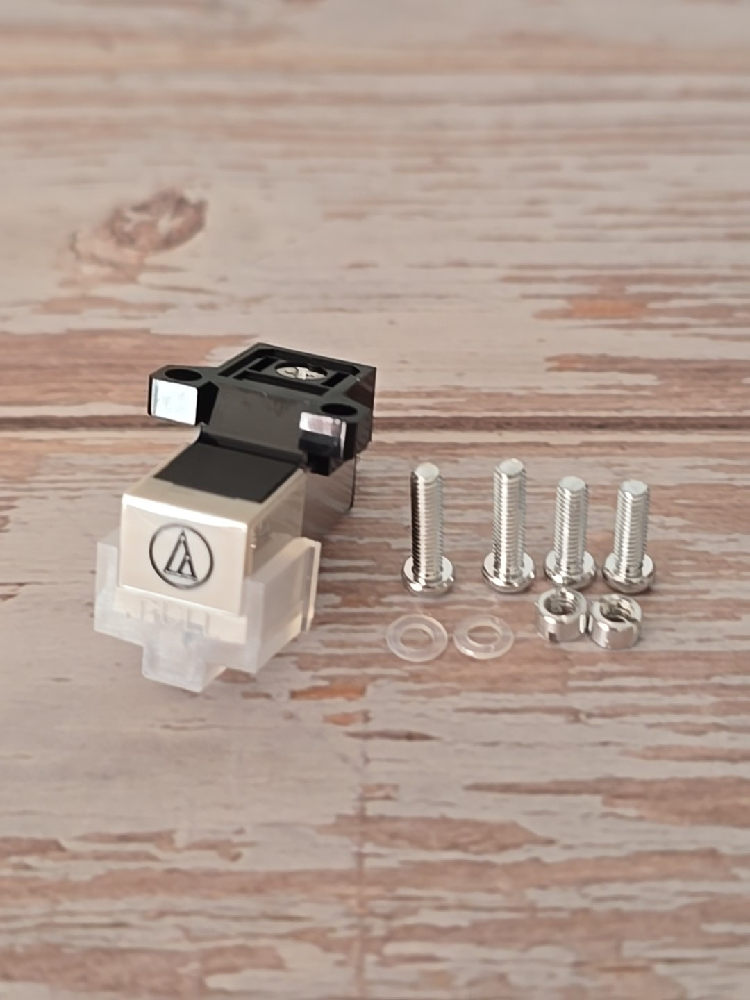 AT3600L Dynamic Turntable  Cartridge For Audio-Technica Includes Hardware. Boxed