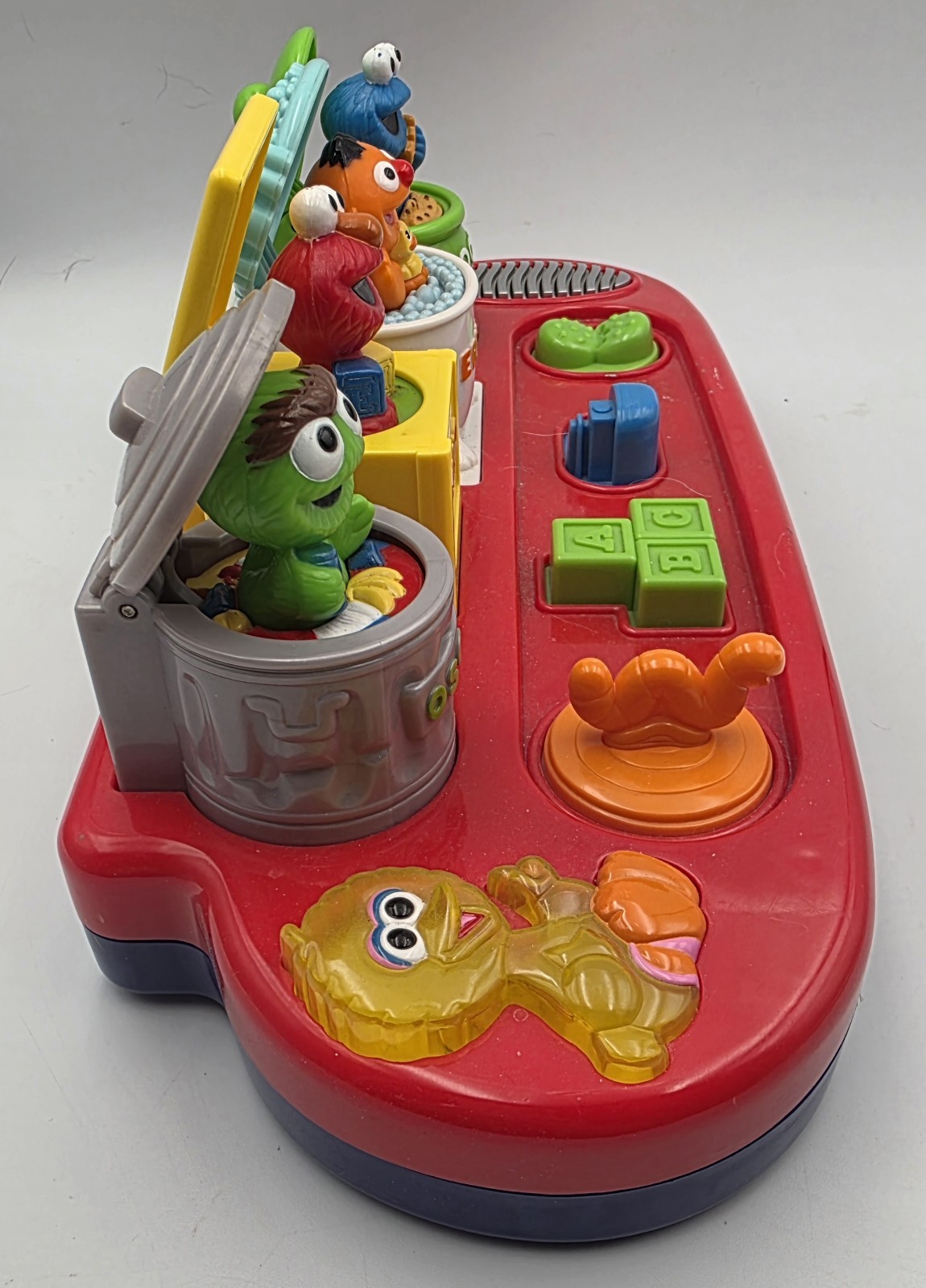 Vintage Fisher-Price Sesame Street Singing Pop-Up Pals Toy (Tested and Working)