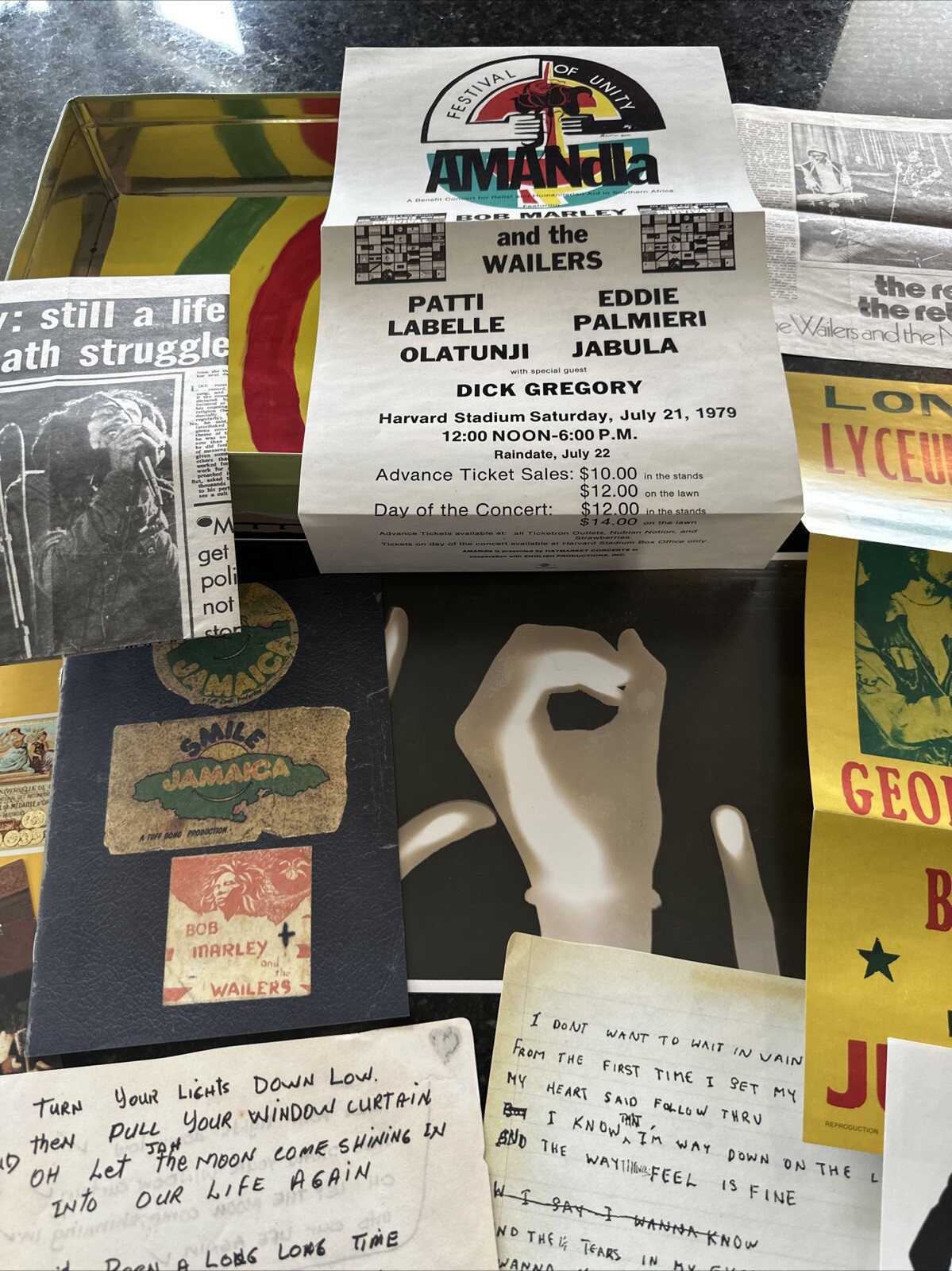 Bob Marley Reproduction Clippings, Notes & Other Clippings In Zen Tin