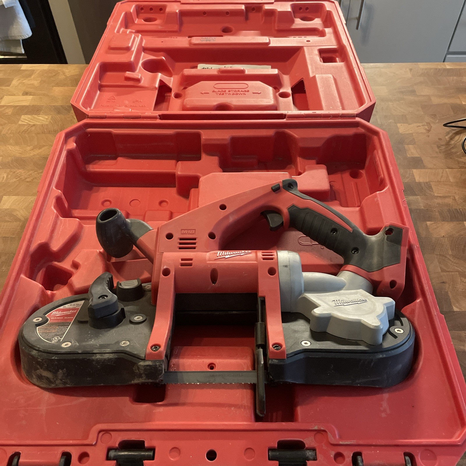 MILWAUKEE 2629-20 18V DEEP CUT BAND SAW (TOOL ONLY)