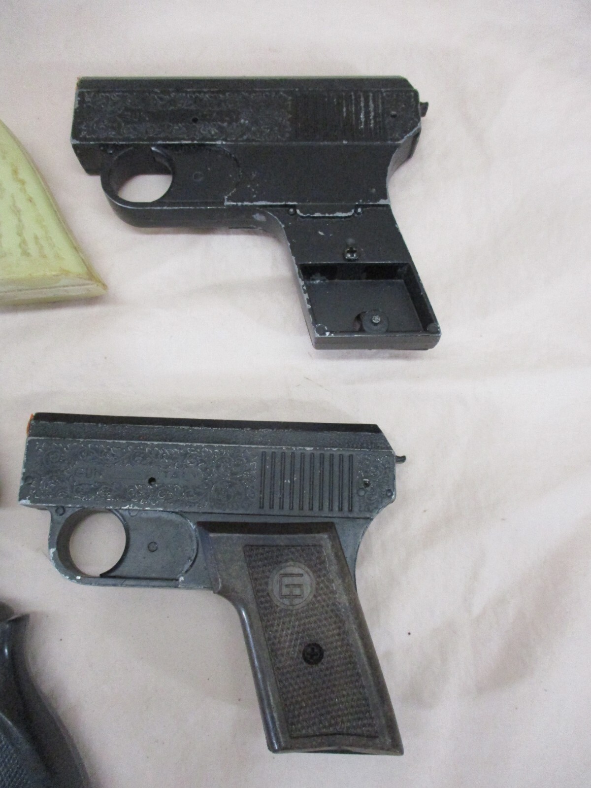 Vintage Die Cast, Metal & Plastic Toy Cap Guns Lot