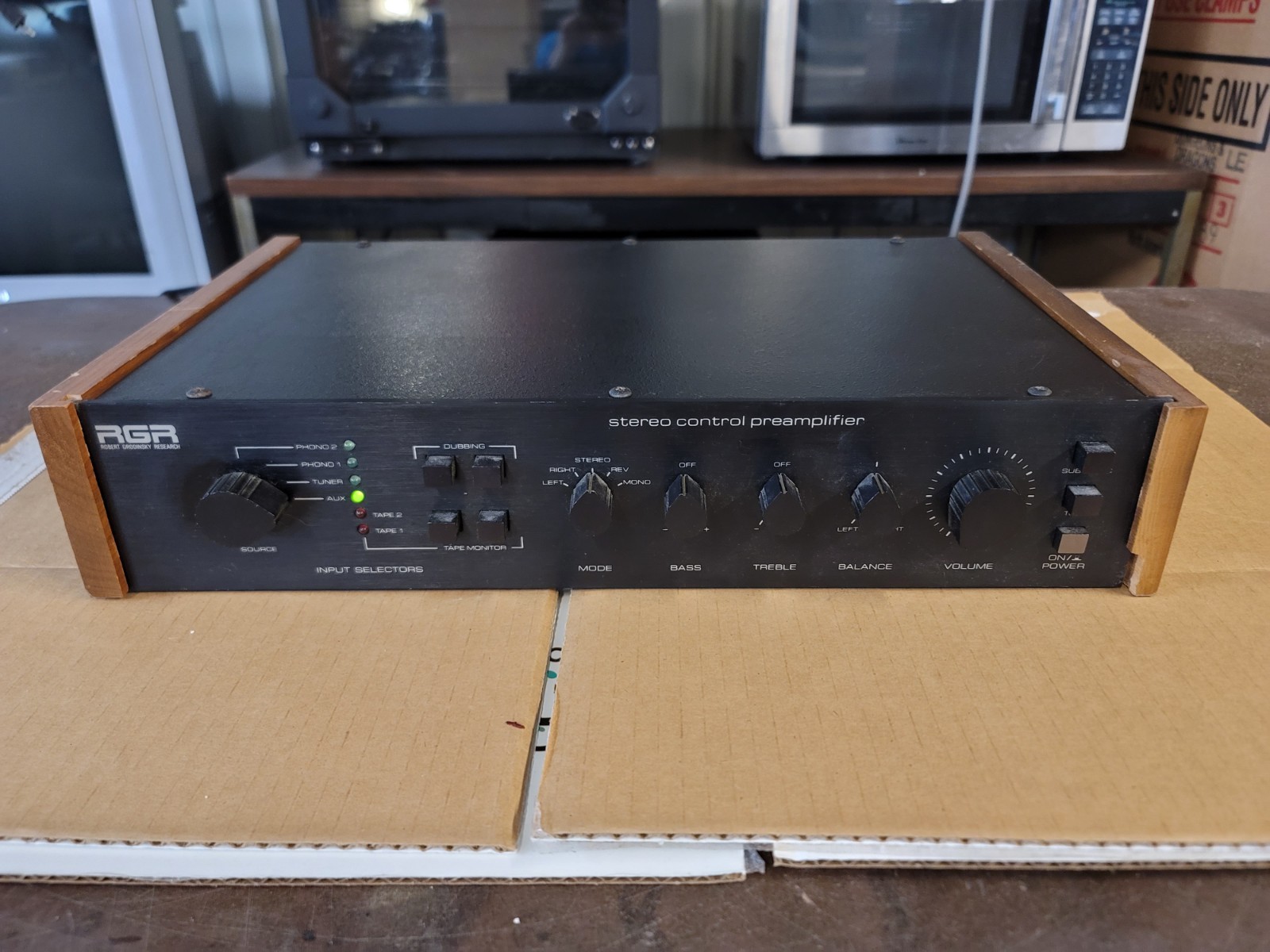 Vtg. Robert Grodinsky Research (RGR) Model Four Stereo Preamplifier COOLO NEATO!
