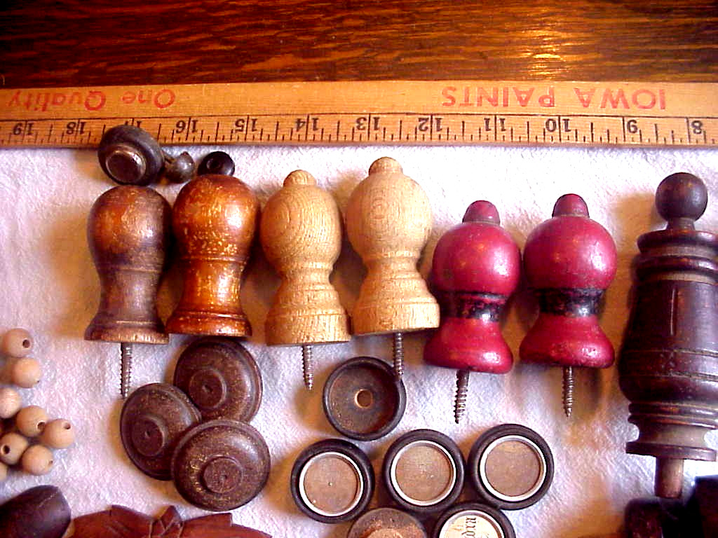 LOT OF 60+ ANTIQUE WOOD DOOR STOPS FINIAL TURNED ARCHECTURE ACCENTS HOME DECOR