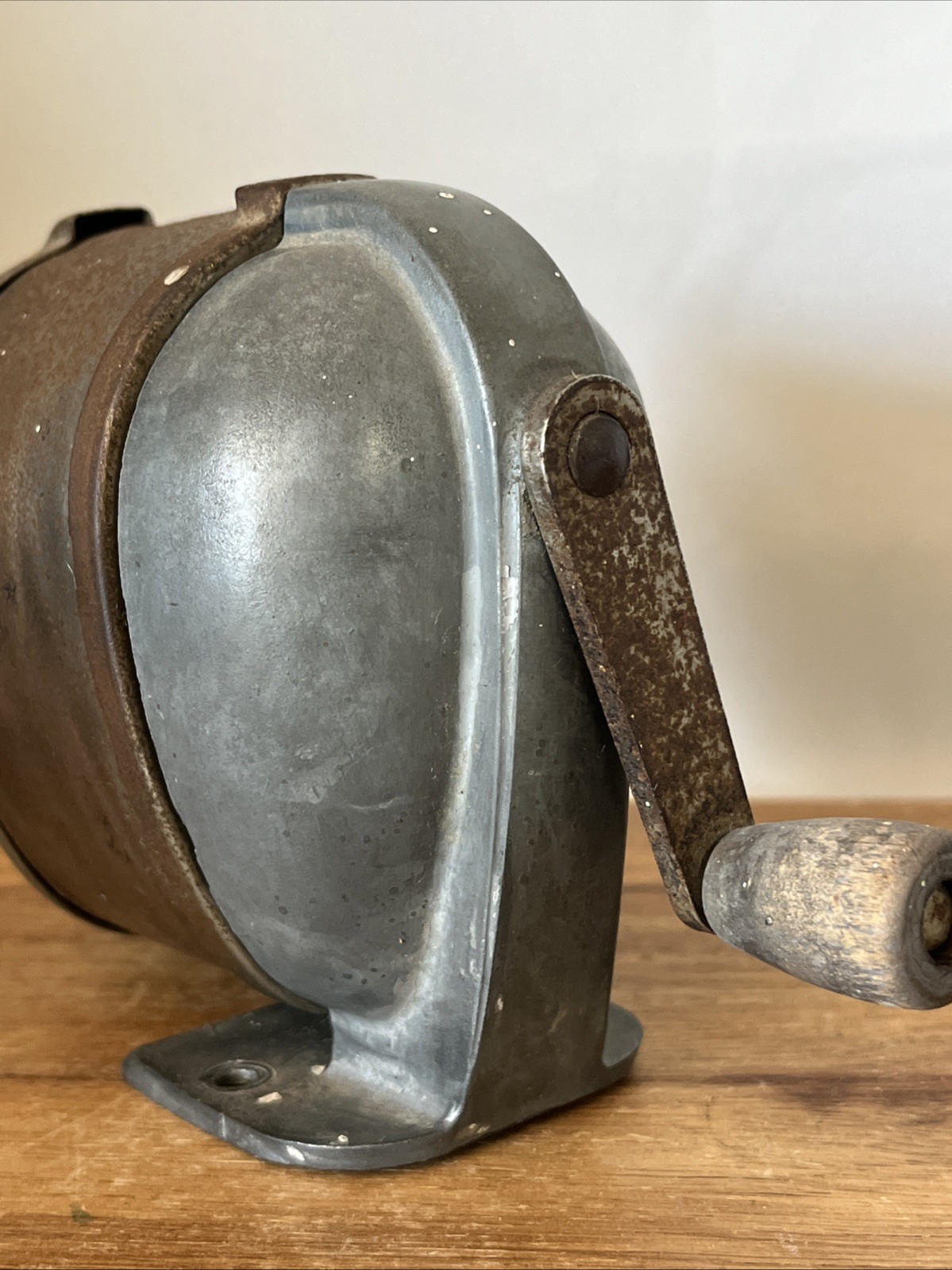 Vintage* Boston Model 8 Hole Pencil Sharpener w/ Built In Surface Attachment