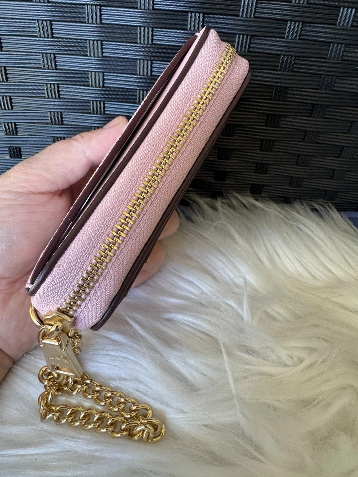 2026 NWT Coach Zip Card Case In Signature Canvas CW883 POWDER PINK