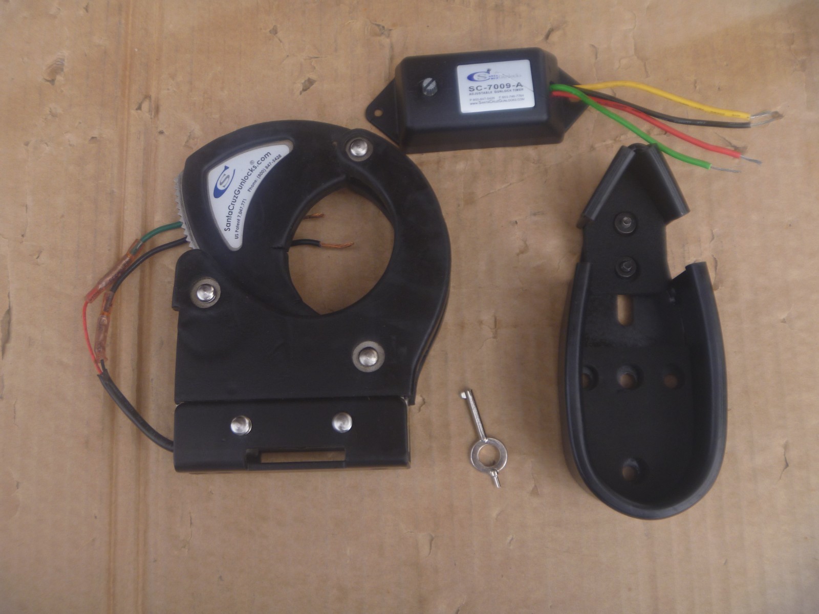 Santa Cruz Sc-5 Universal electric Gun Lock For Rifles /key/timer/butt included