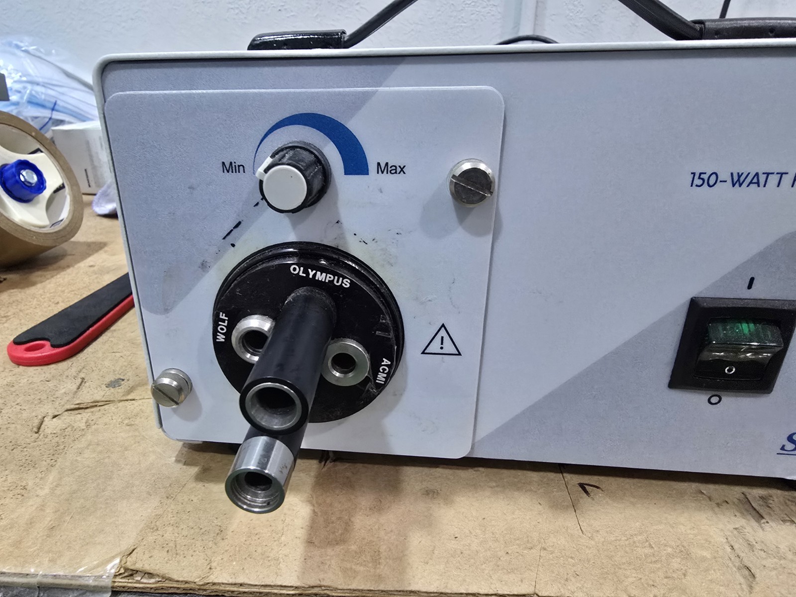 Medtronic Sunoptic HLS-150 Halogen Light Source as pictured working