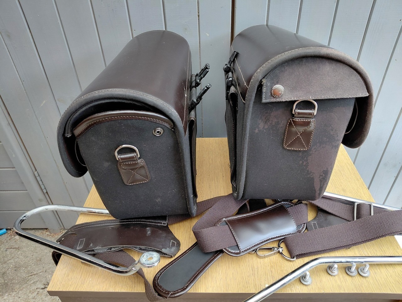 Triumph Bonneville T120 T100 Leather Waxed Luggage Panniers + Rails Brown