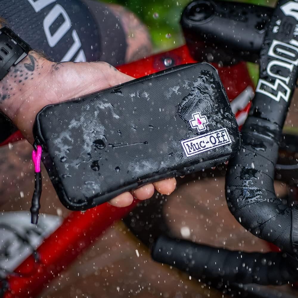 Muc Off Rainproof Essentials Case, Black - Bike Pouch, Cycling Phone Wallet