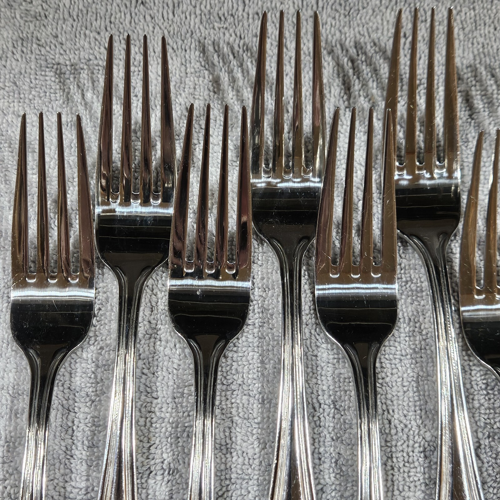 Set of 10 Walco Pacific Rim Dinner Forks 7-1/2" Stainless With Mirror Finish