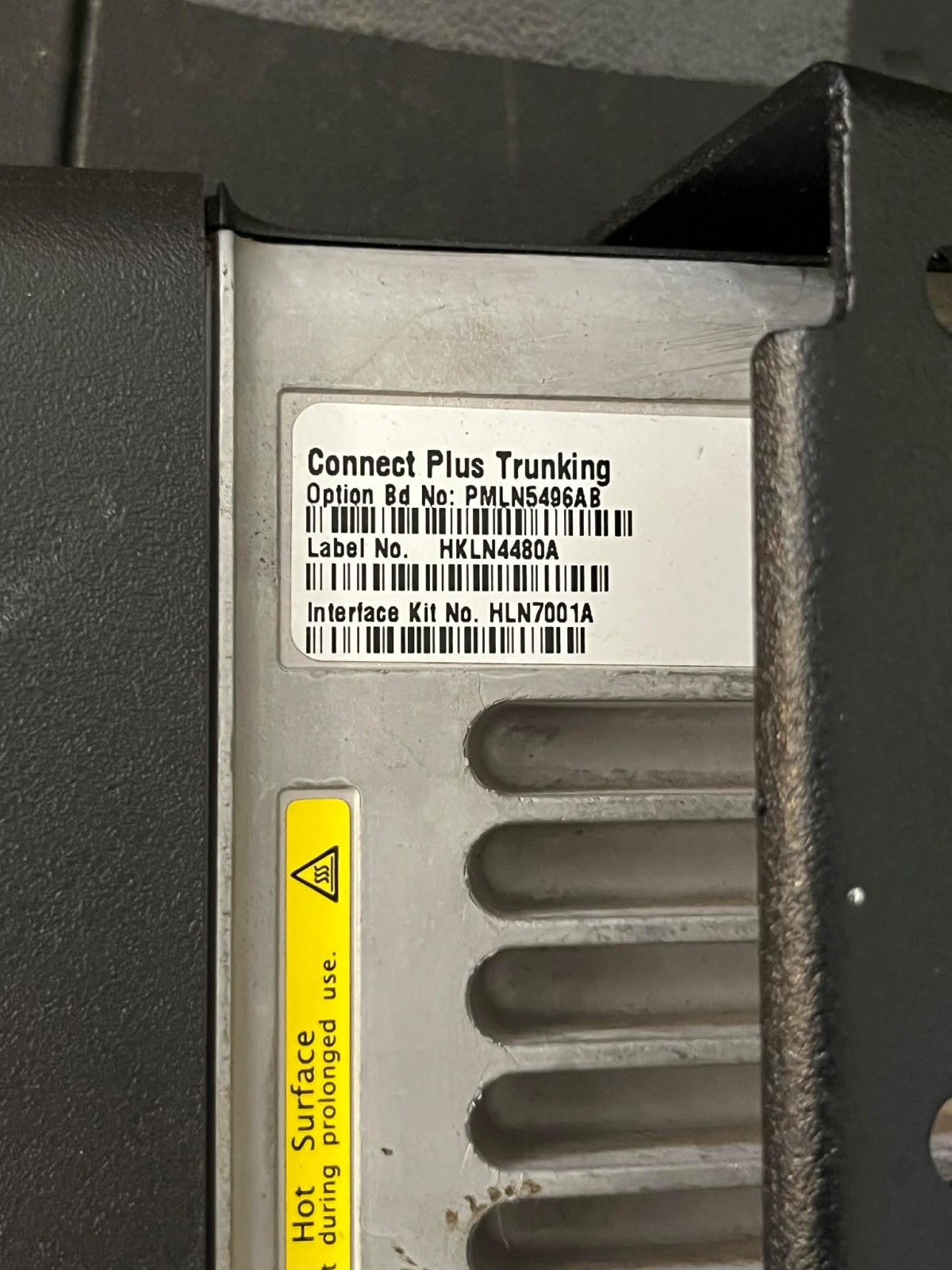 Motorola XPR 4550 VHF Mobile Radio Remote Head + Brick OEM Cables