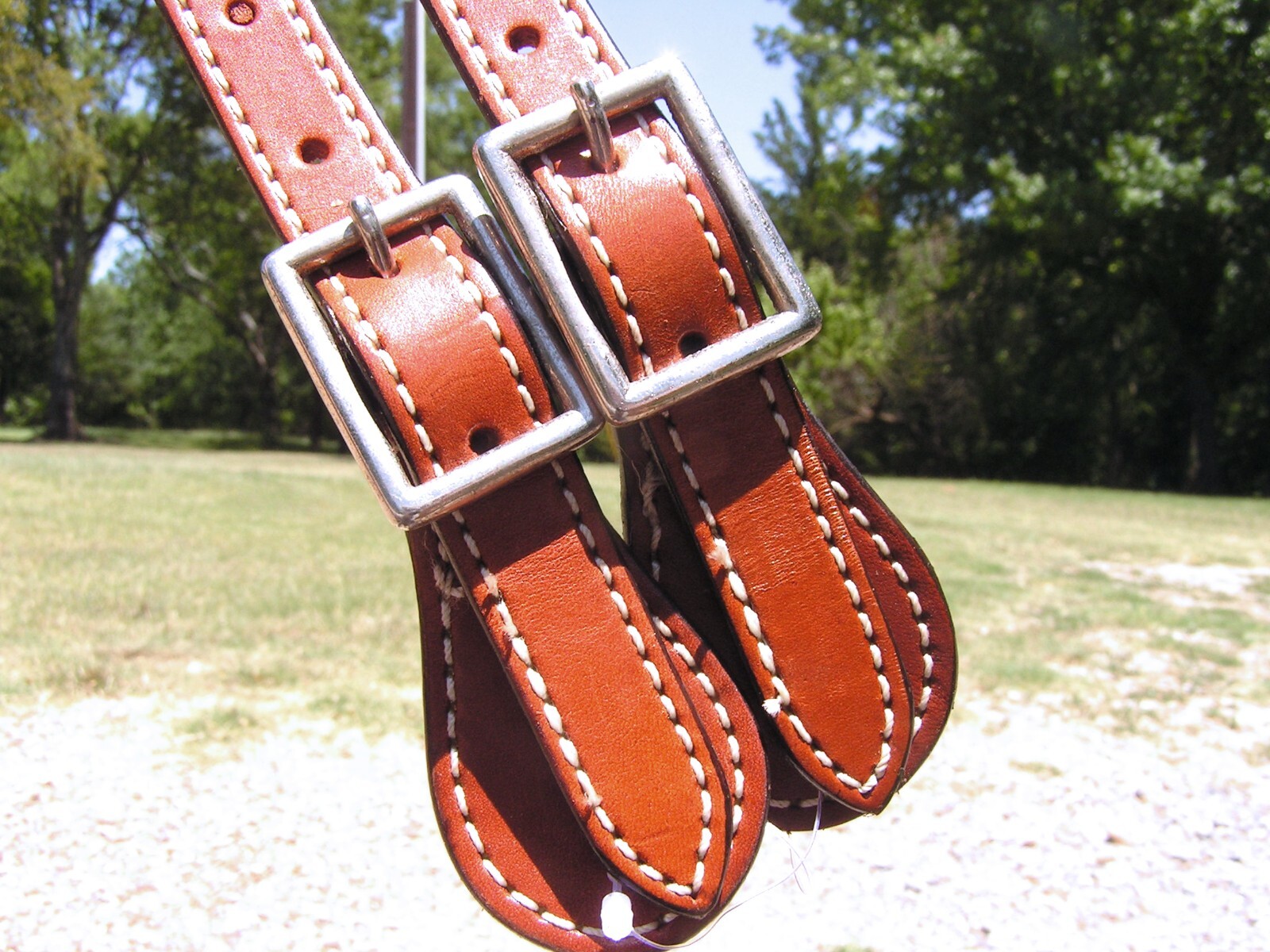 Men's show spurs WITH leather straps