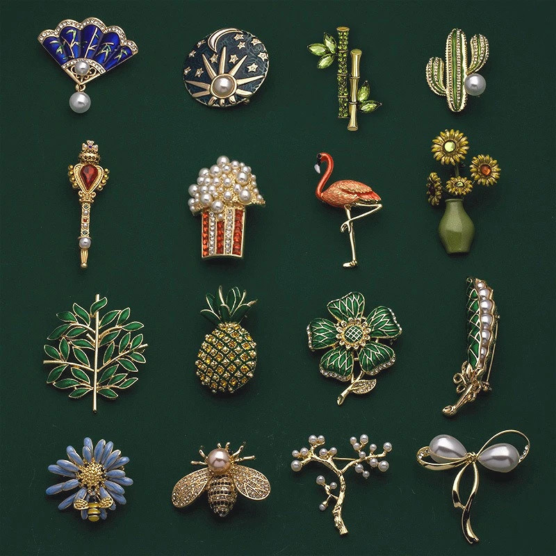 Animal and Plant Lapel Pins Fruit Brooches Badges Metal Jewelry Accessories