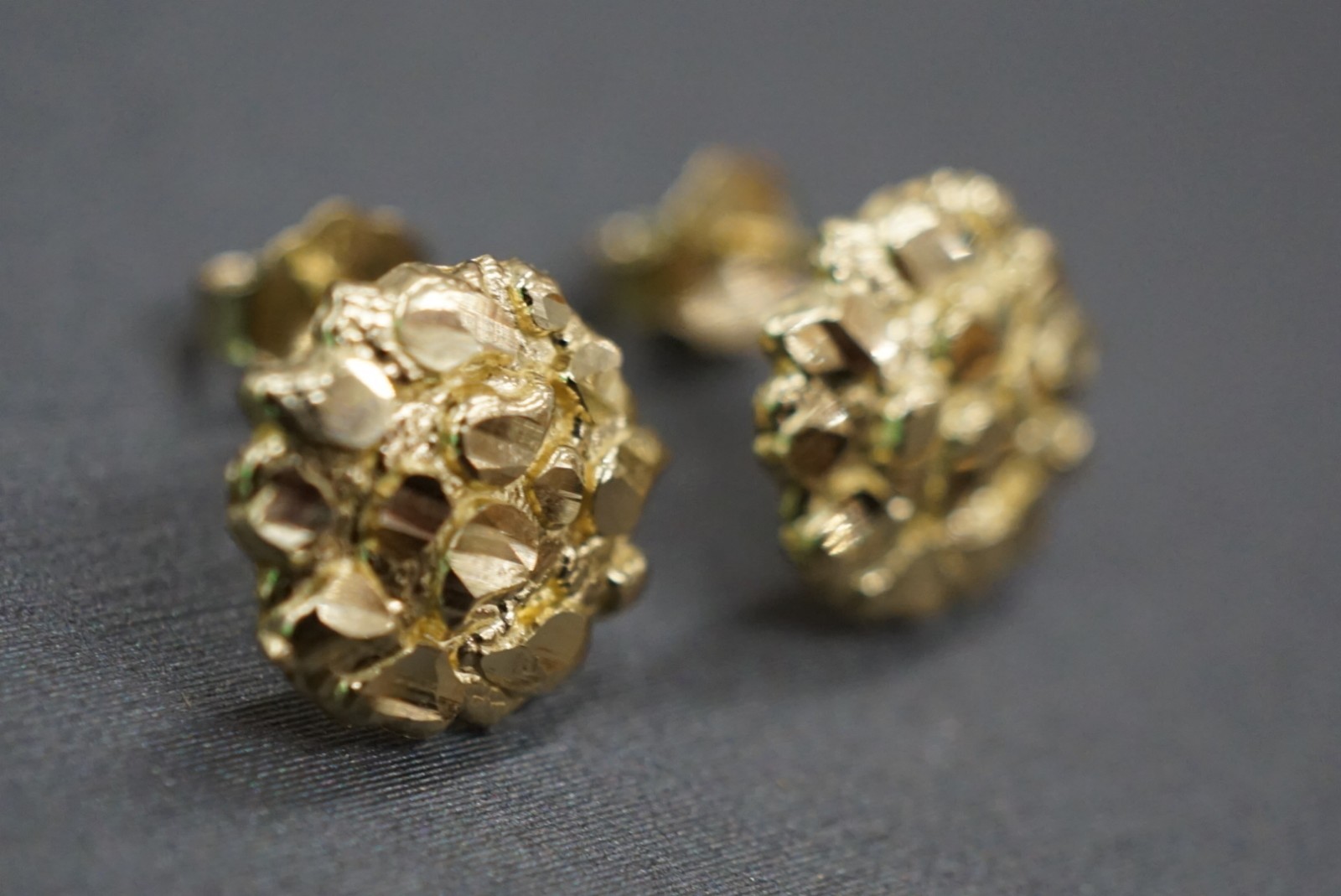 Real 10K Solid Yellow Gold 10MM Diamond Cut Round Nugget Stud Earrings.