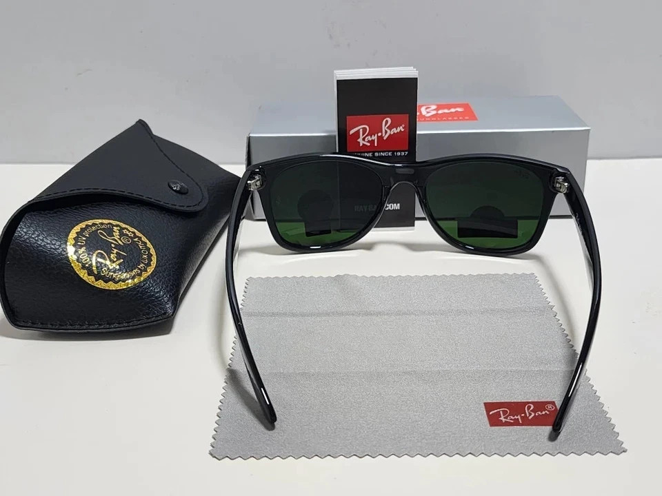 Ray-Ban 2140 Sunglasses Black frame with 50mm green lenses Unisex