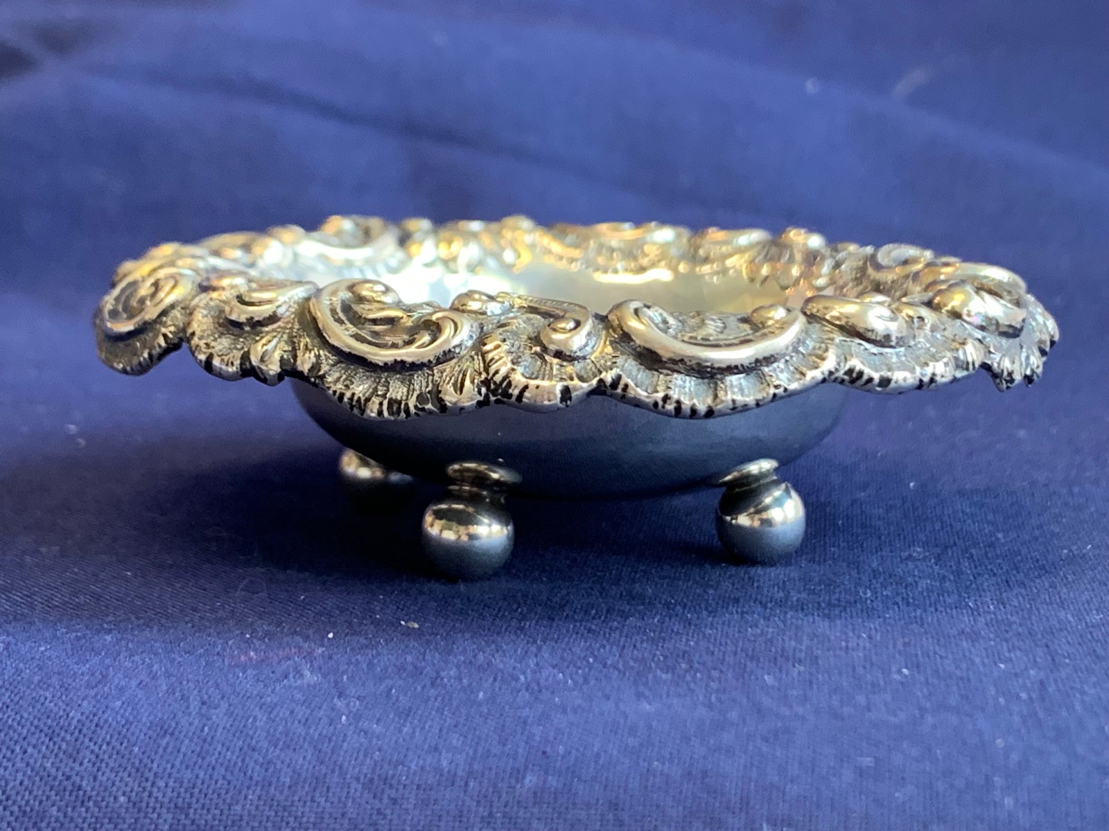 Antique Sterling Silver Condiment Dish Master Salt Cellar 37.84g Floral Repousse