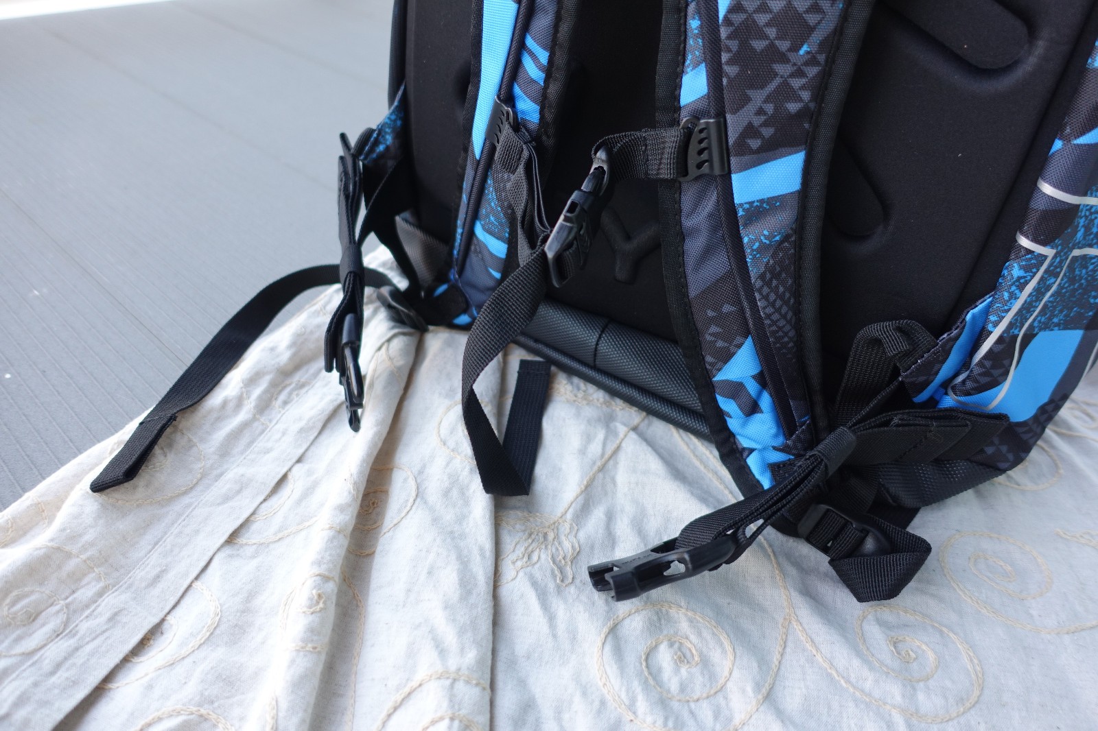 New TYR Alliance 45L Oversized Backpack Gym & Pool Bag - Swimming -Triathlon