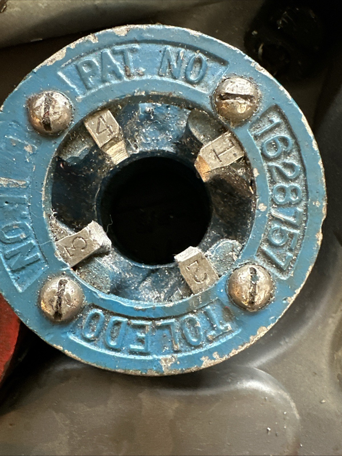 Rigid Pipe & Toledo Pipe Threading Set 3/4” 3-1” 2-1-1/4” 1-1/2” 2” 12R W/handle