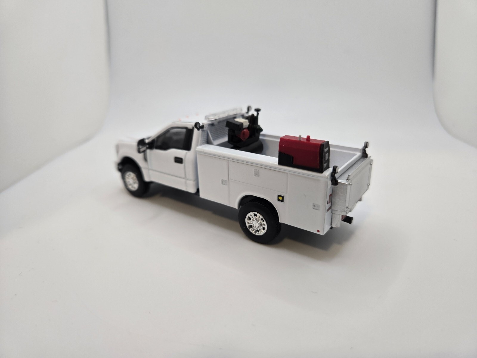 1/50 Scale Small Welder in Red *2 Pack*