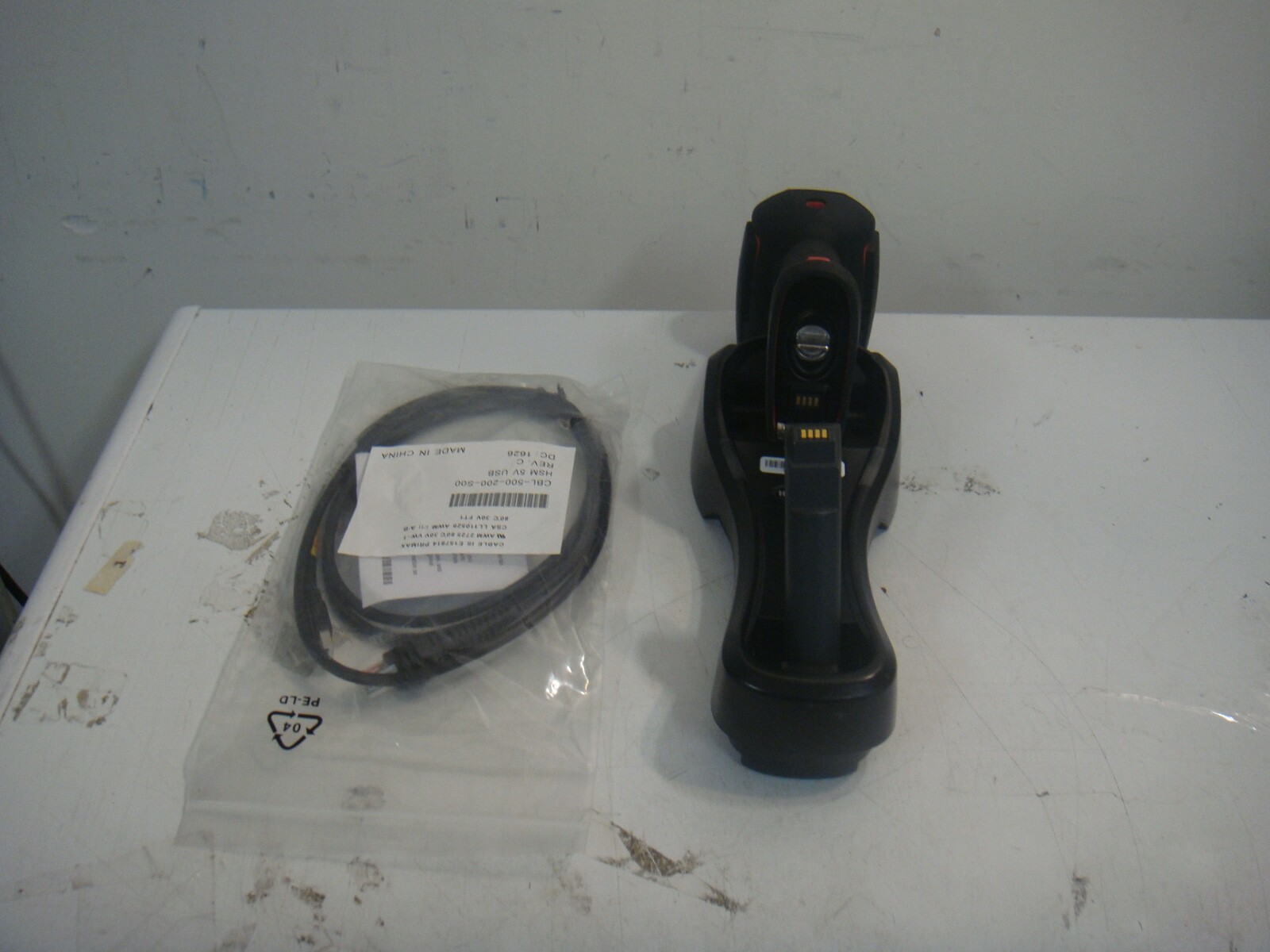 Honeywell 1991i Granit SR Bluetooth Wireless Barcode Scanner W/ Cradle , Battery