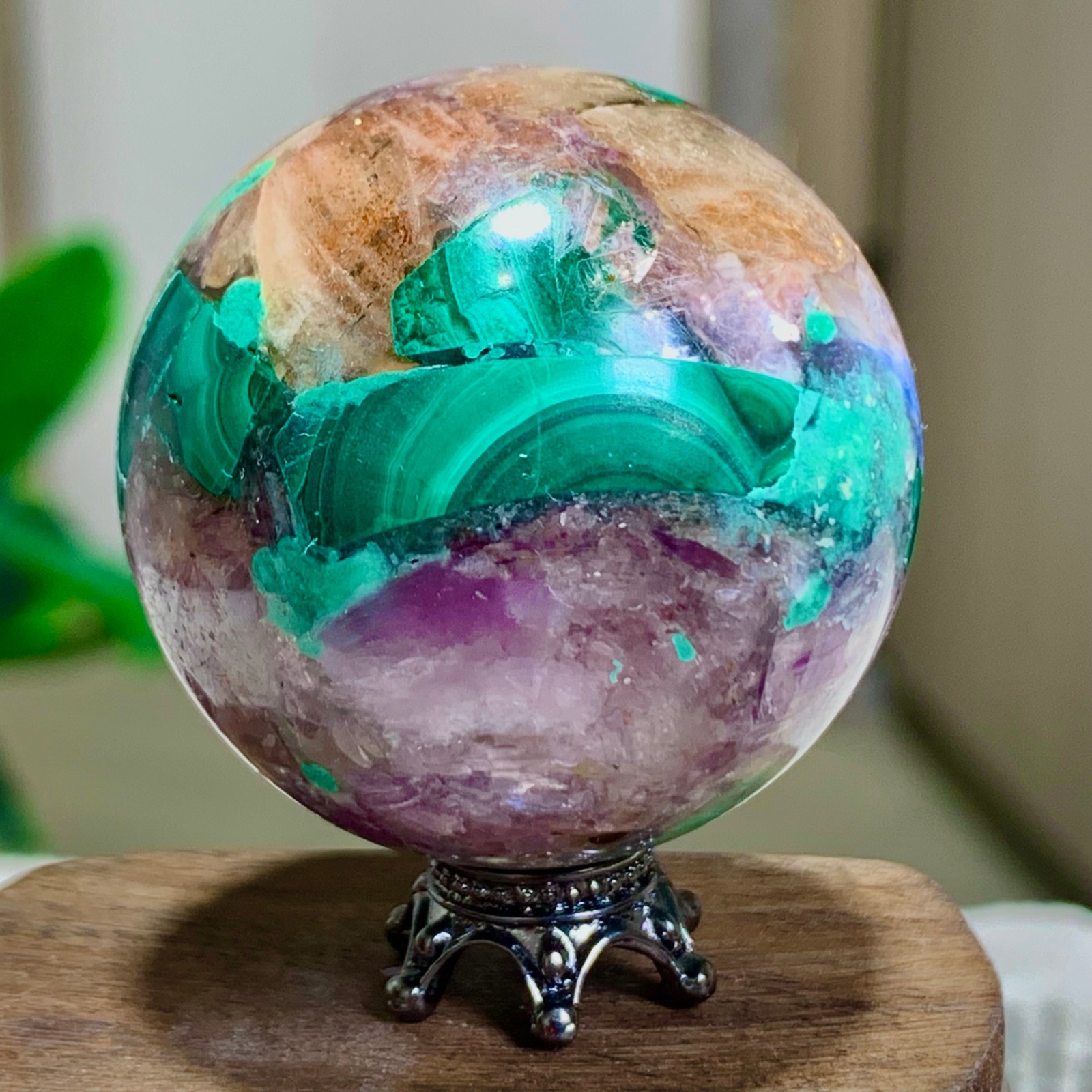 80G Newly discovered rare malachite purple mica symbiotic sphere restoration