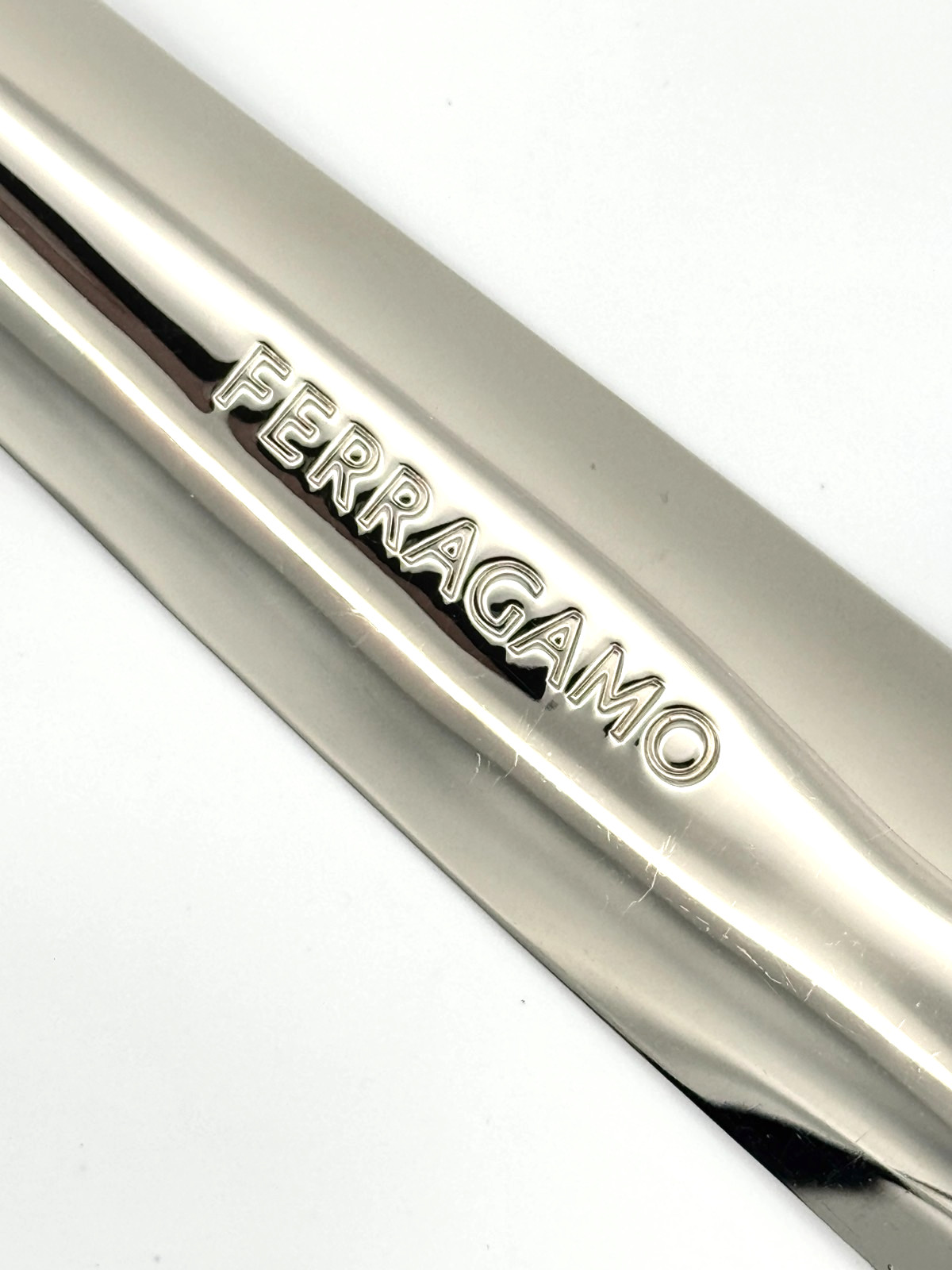 Salvatore Ferragamo New Silver Tone Metal Shoe Horn Leather Cord Strap Auth